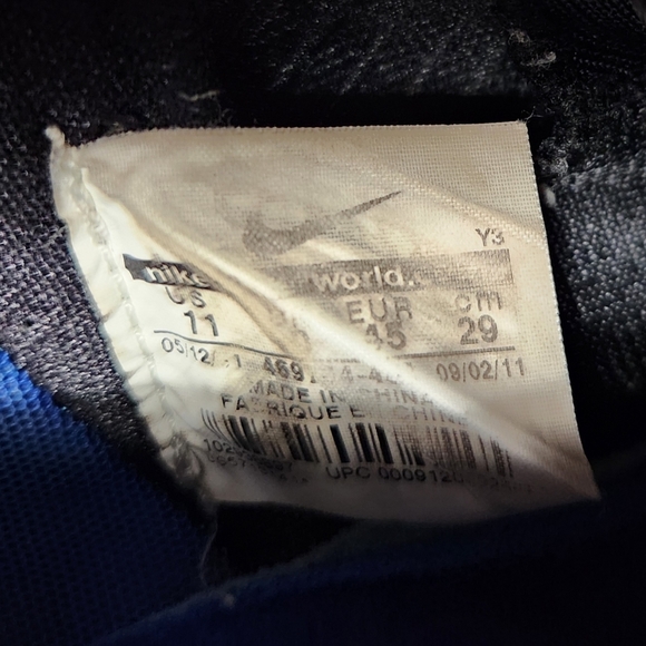 Nike LeBron 9 Kentucky Men's Size 11 Sneakers - Picture 8 of 8